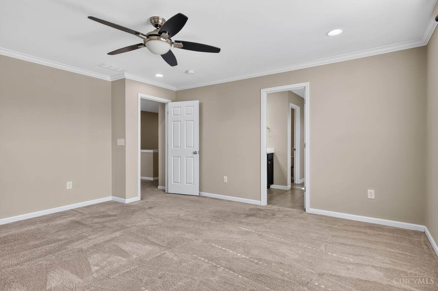 3866 Silver Queen Court