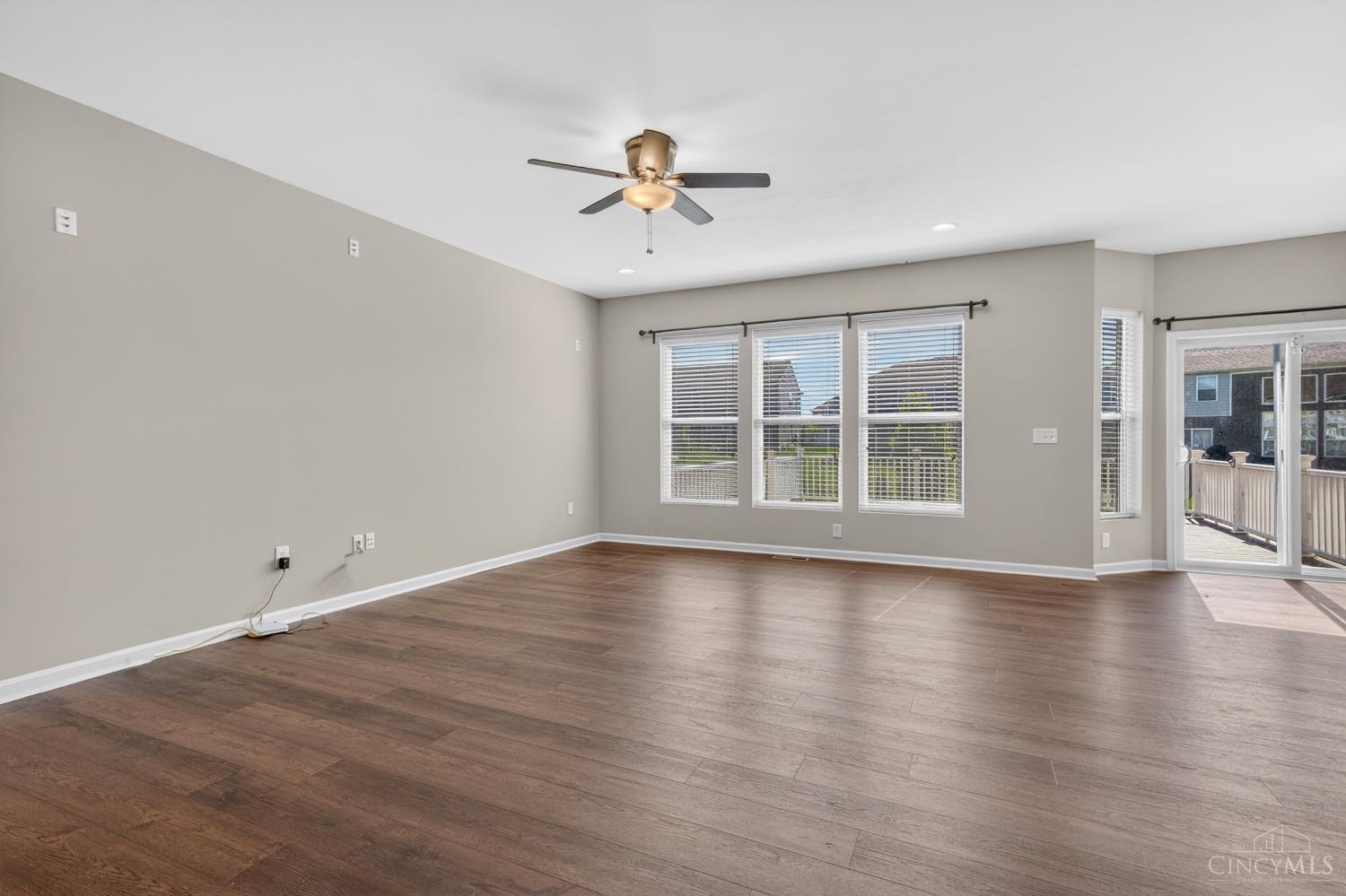3866 Silver Queen Court