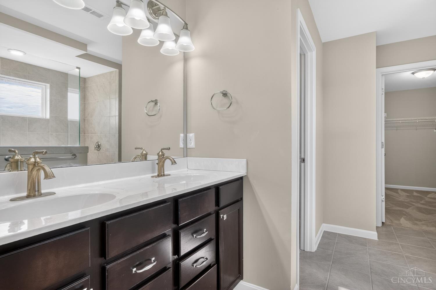 3866 Silver Queen Court