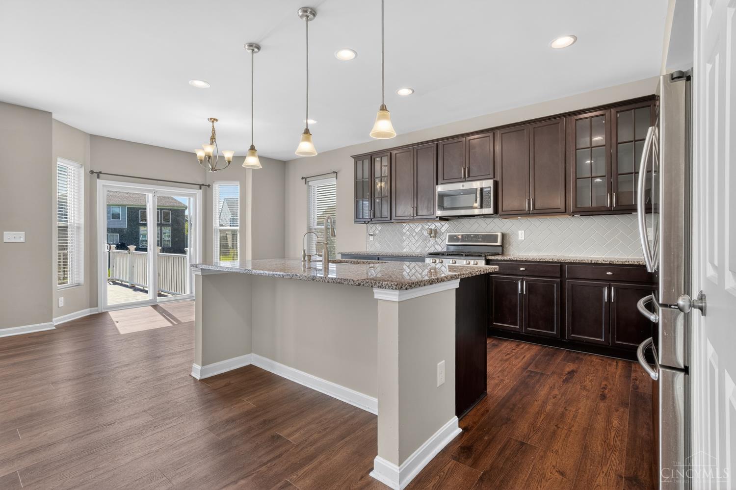 3866 Silver Queen Court