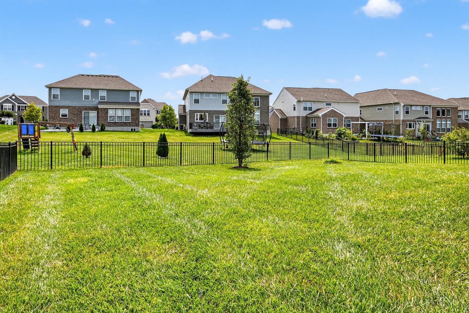 3866 Silver Queen Court