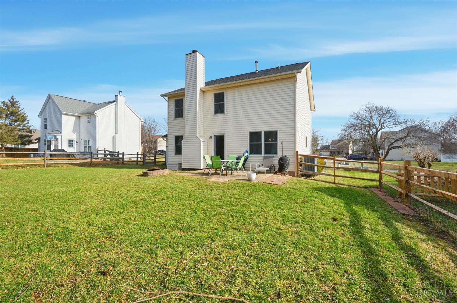 1536 Barrington Court