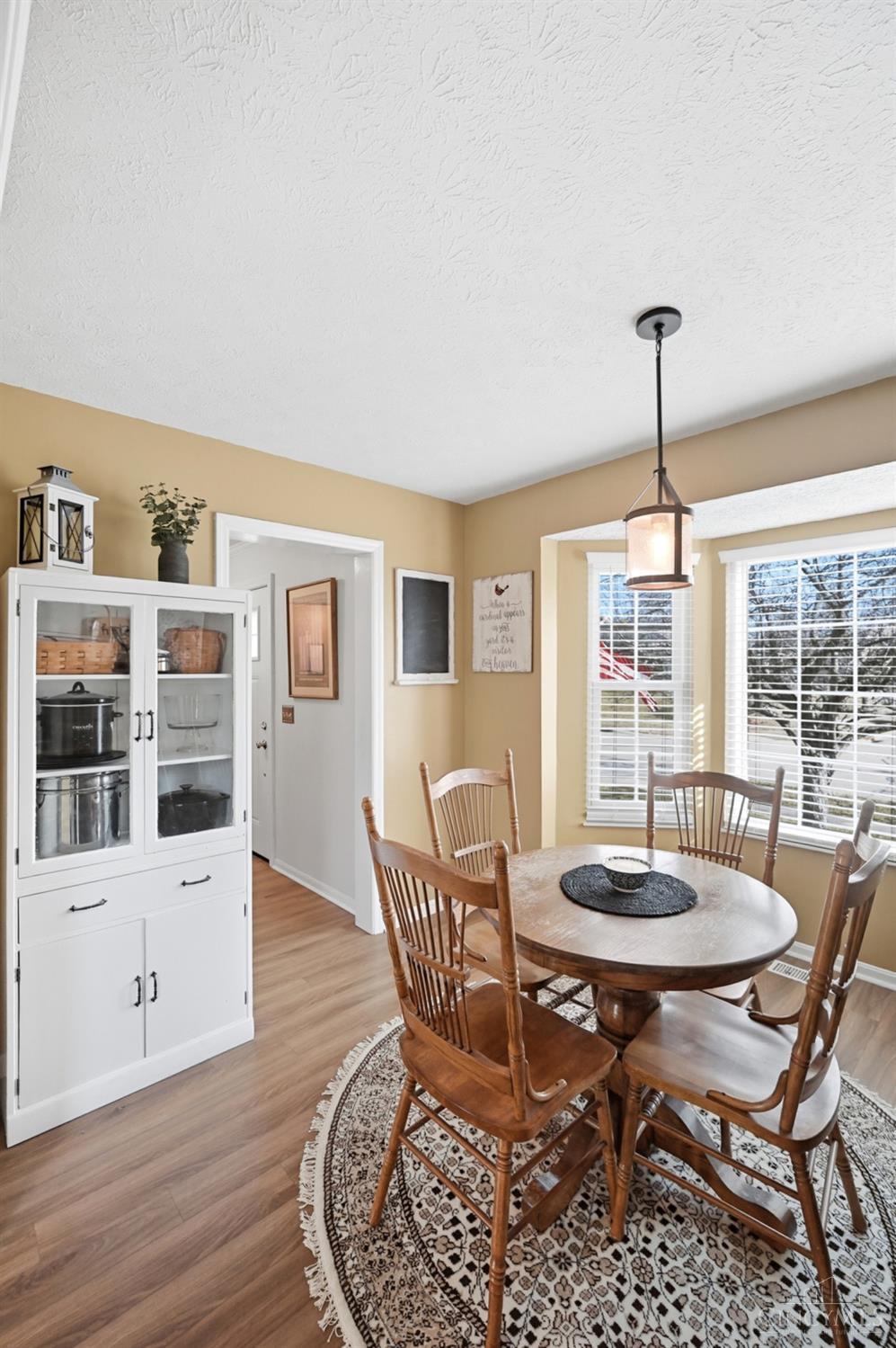 1536 Barrington Court