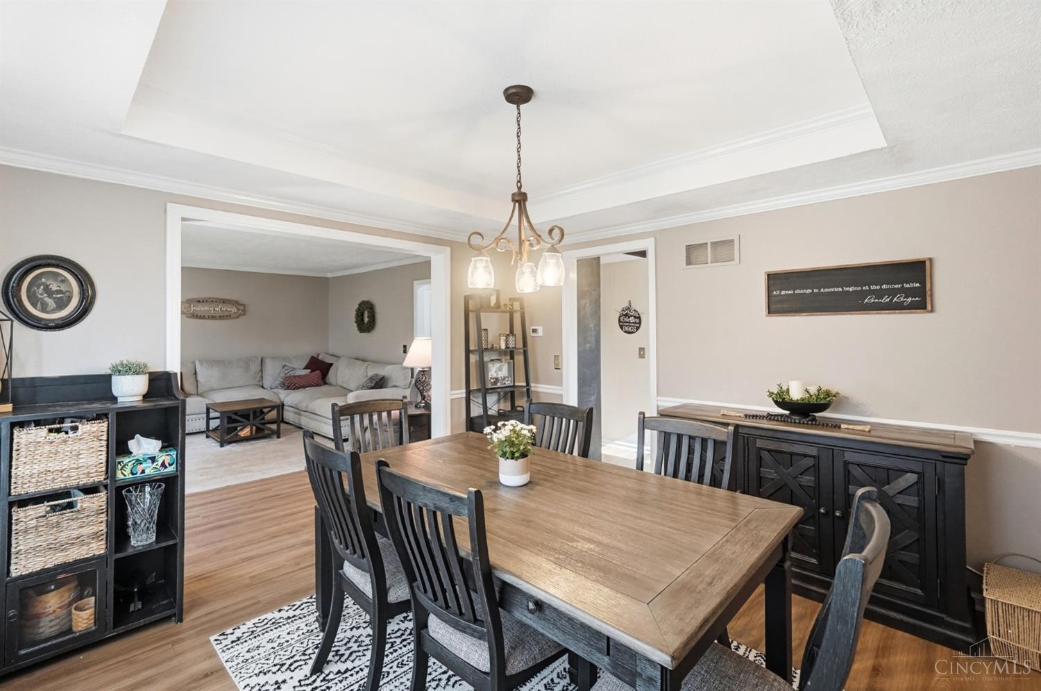 1536 Barrington Court