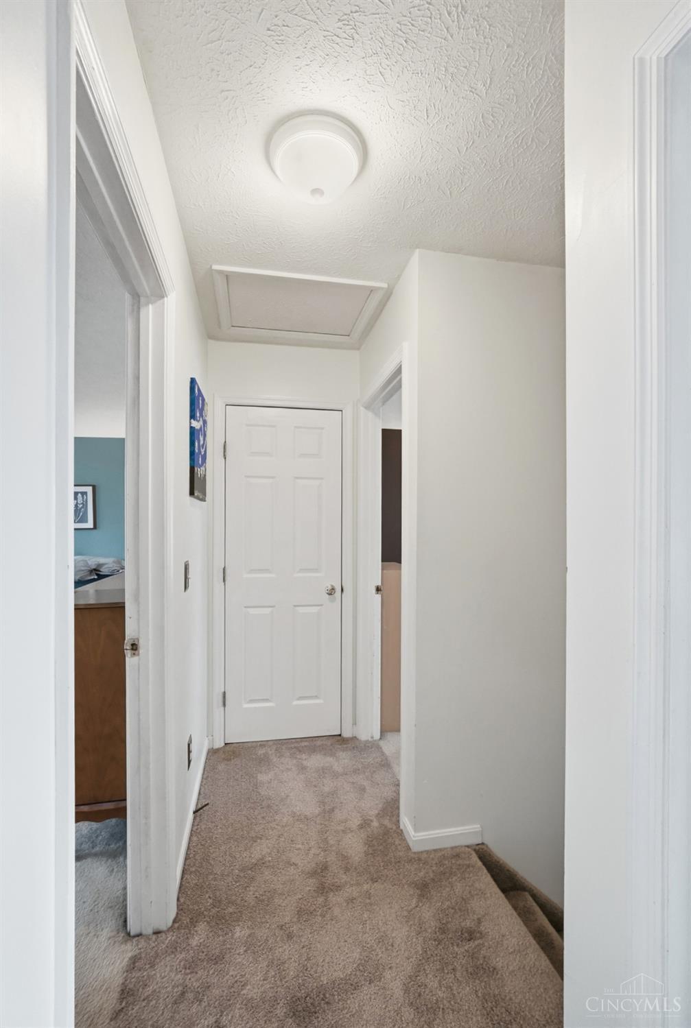 1536 Barrington Court