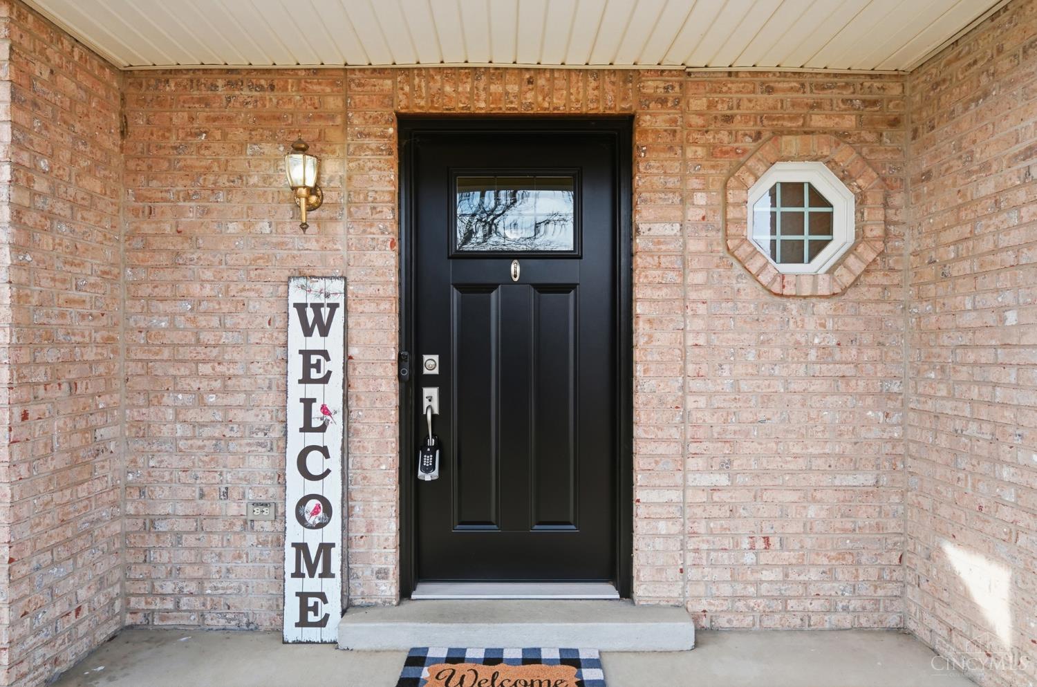 1536 Barrington Court