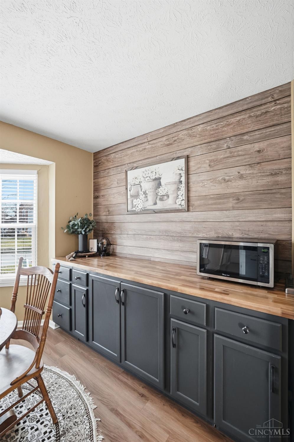 1536 Barrington Court