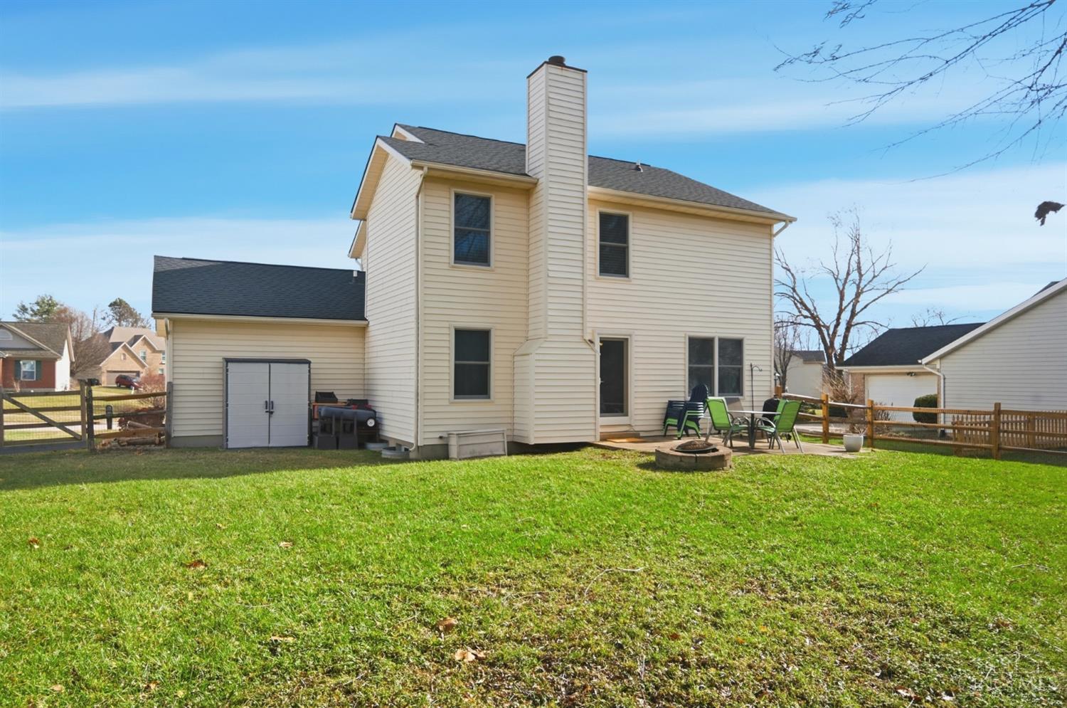 1536 Barrington Court