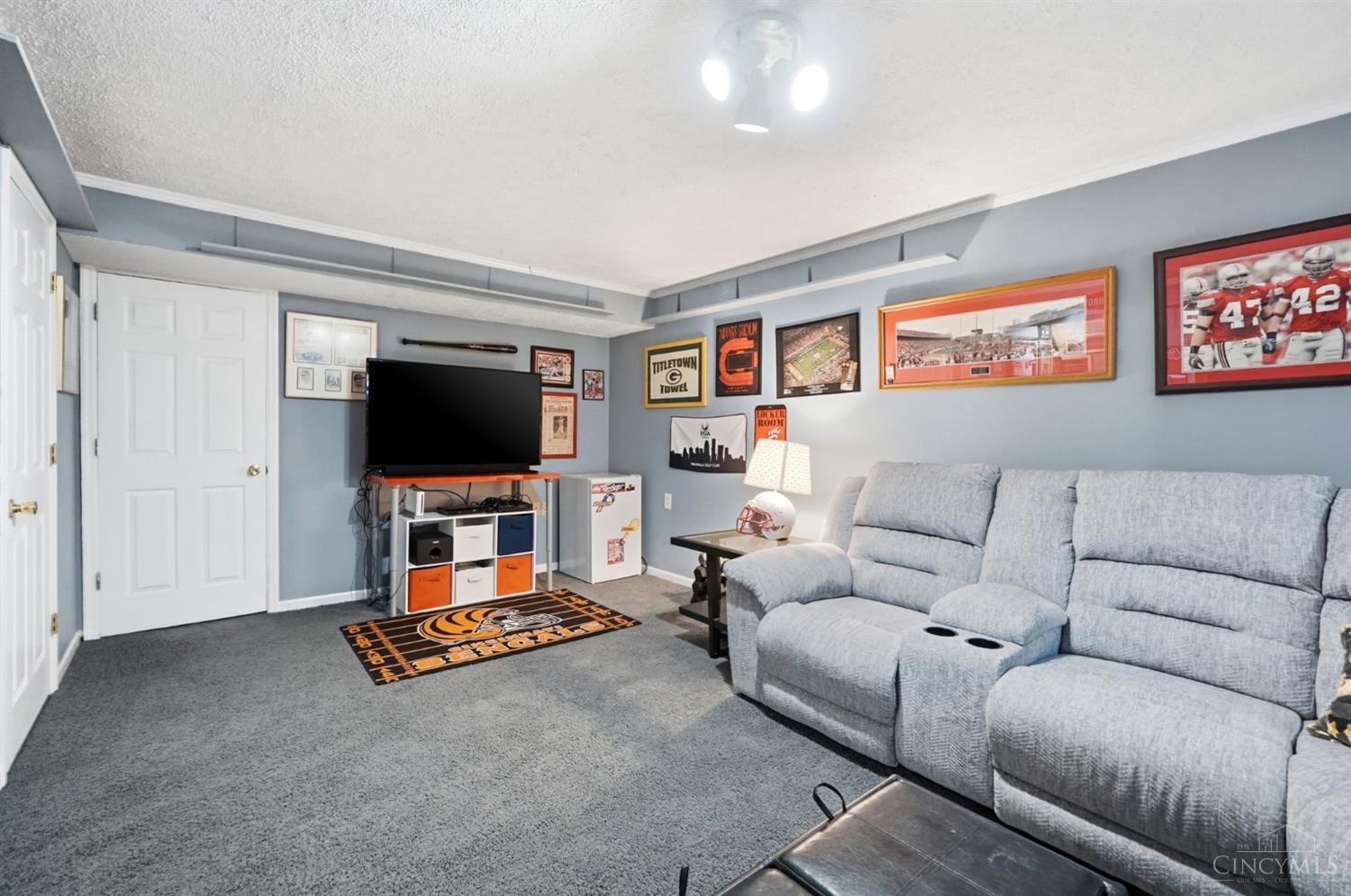 1536 Barrington Court