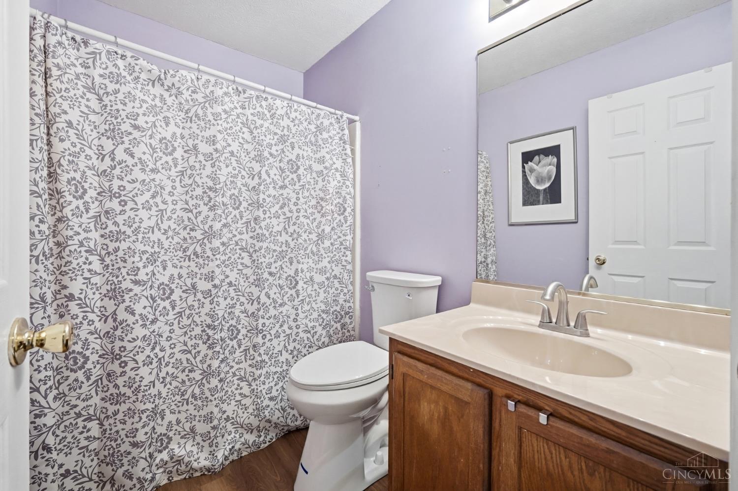 1536 Barrington Court