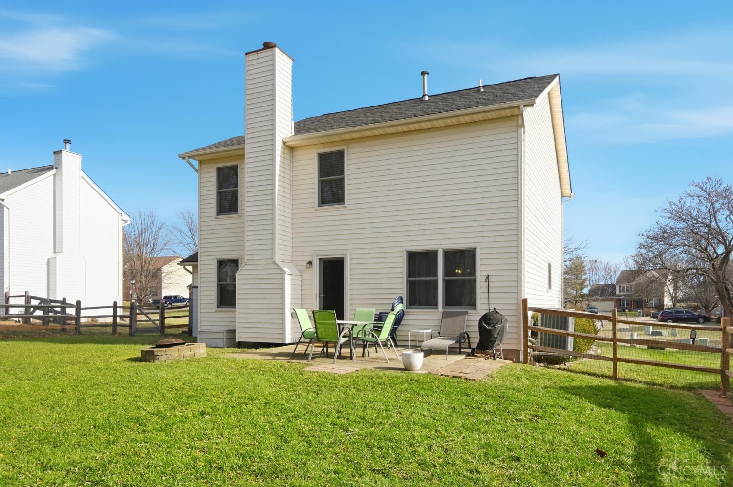 1536 Barrington Court