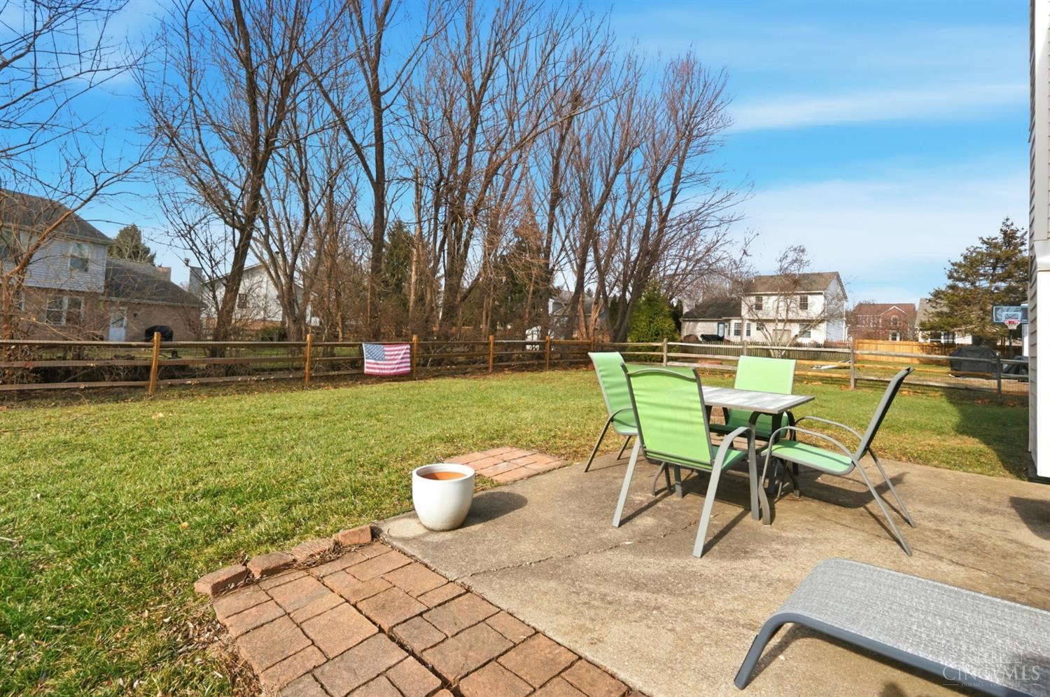 1536 Barrington Court