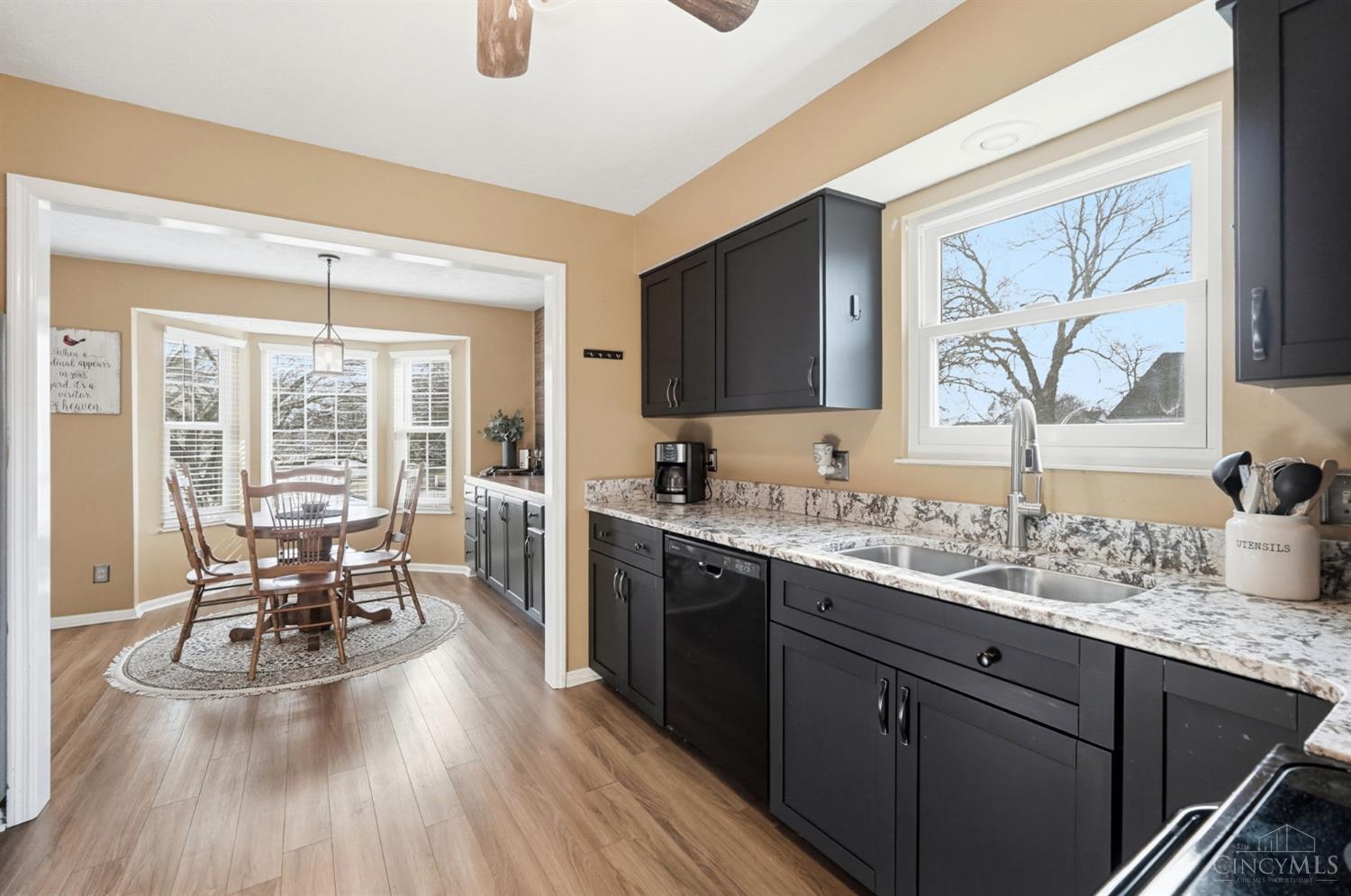 1536 Barrington Court