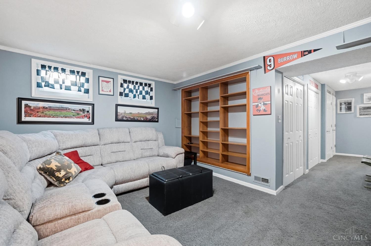 1536 Barrington Court