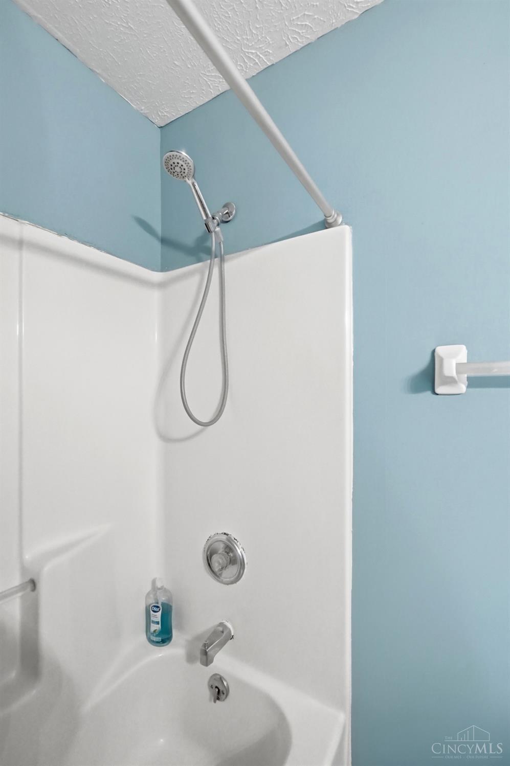 1536 Barrington Court