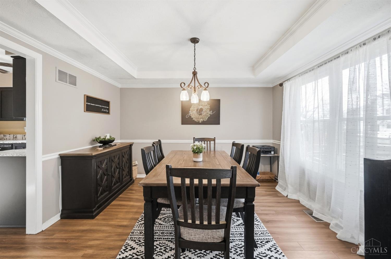 1536 Barrington Court