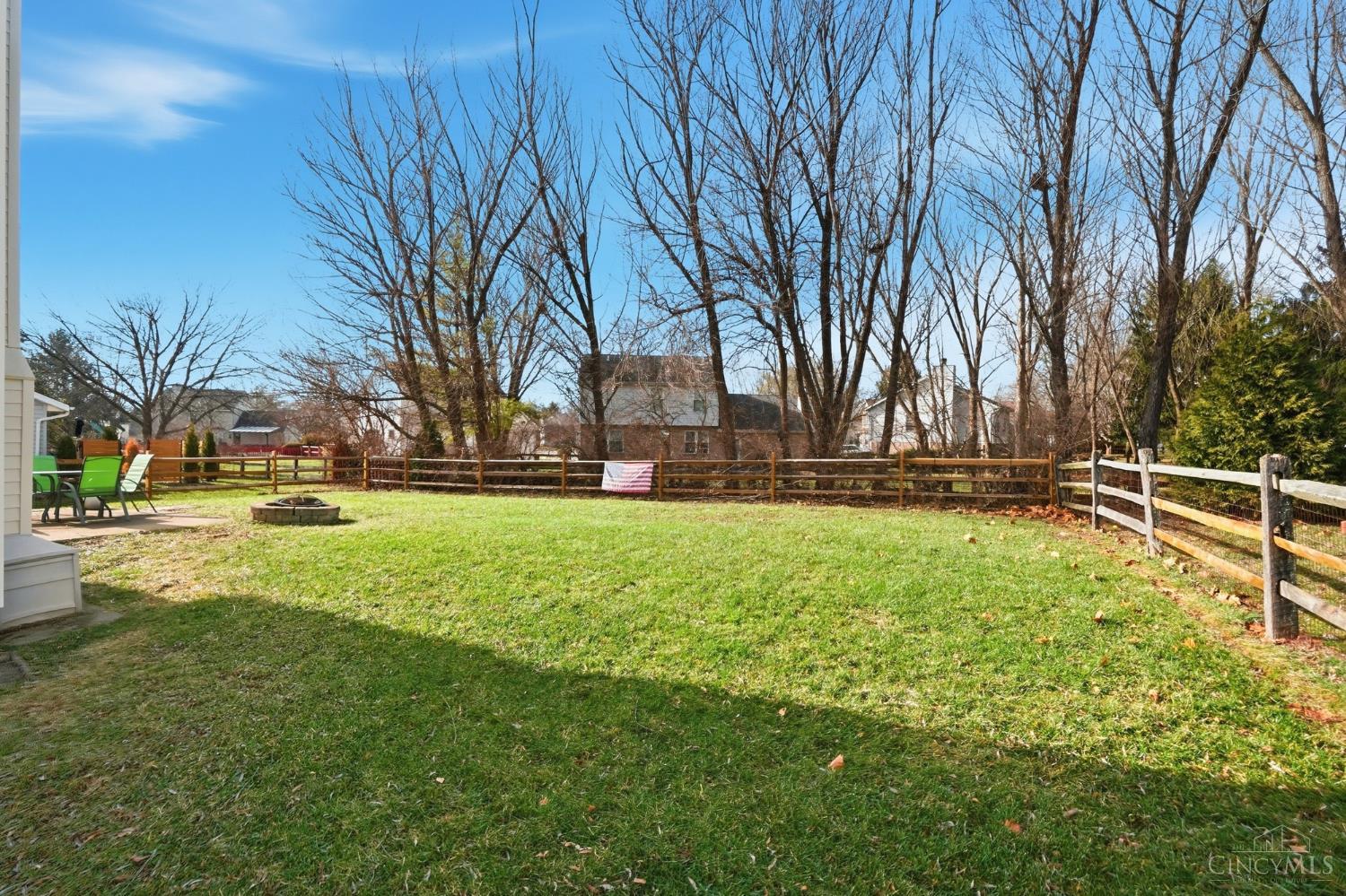 1536 Barrington Court