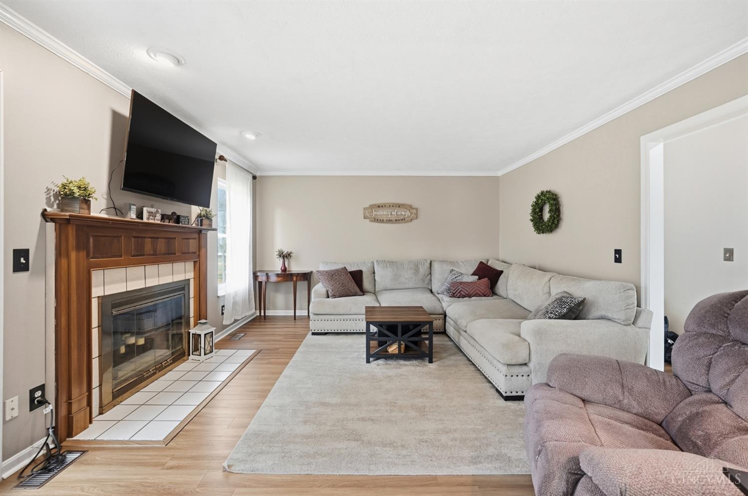 1536 Barrington Court