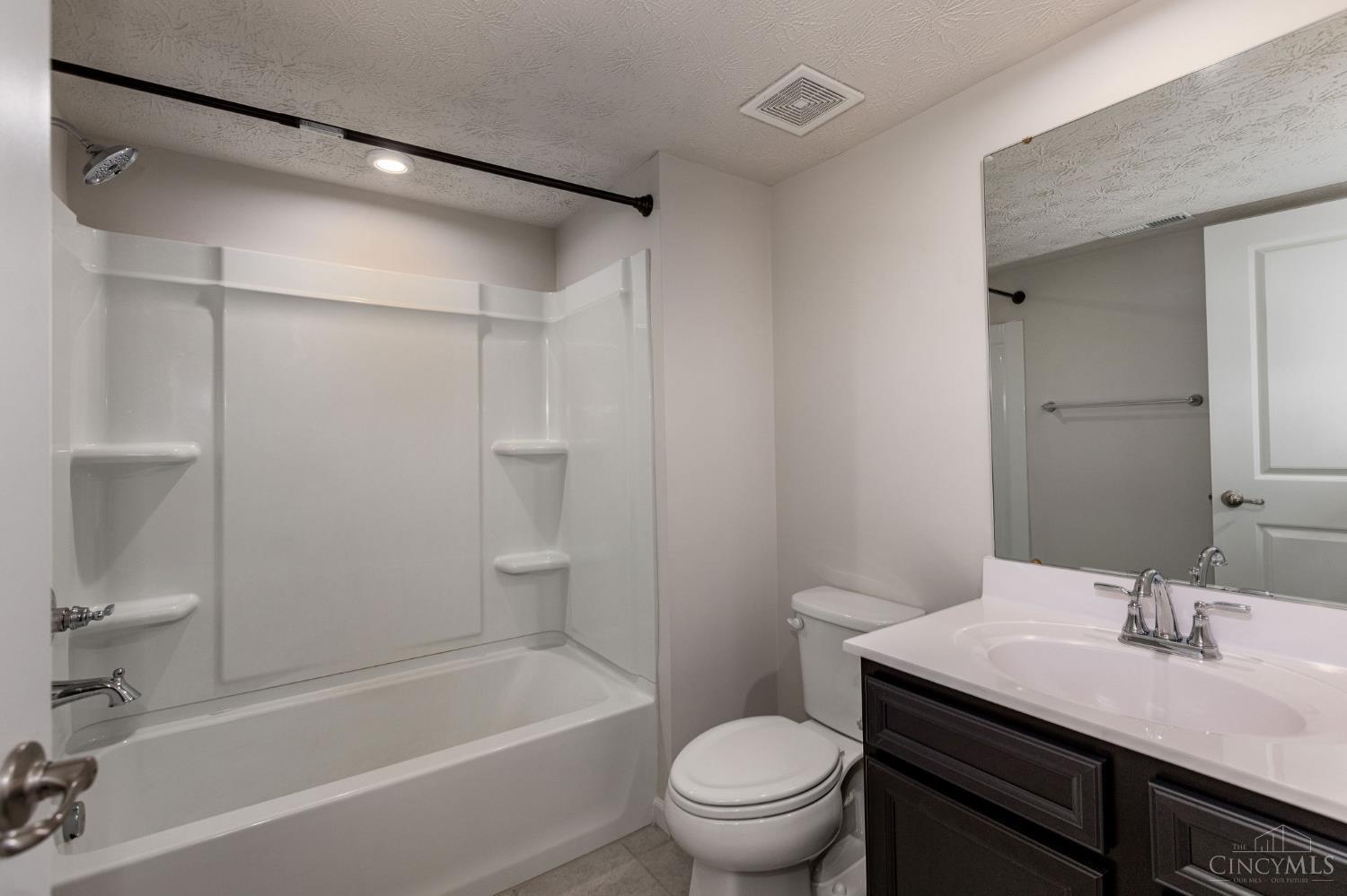 7108 Shady Brook Bend