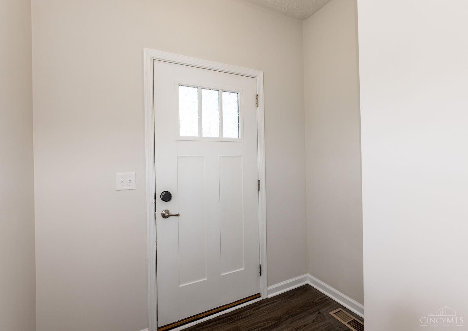 7108 Shady Brook Bend