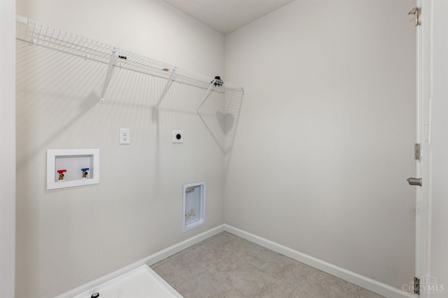 7108 Shady Brook Bend