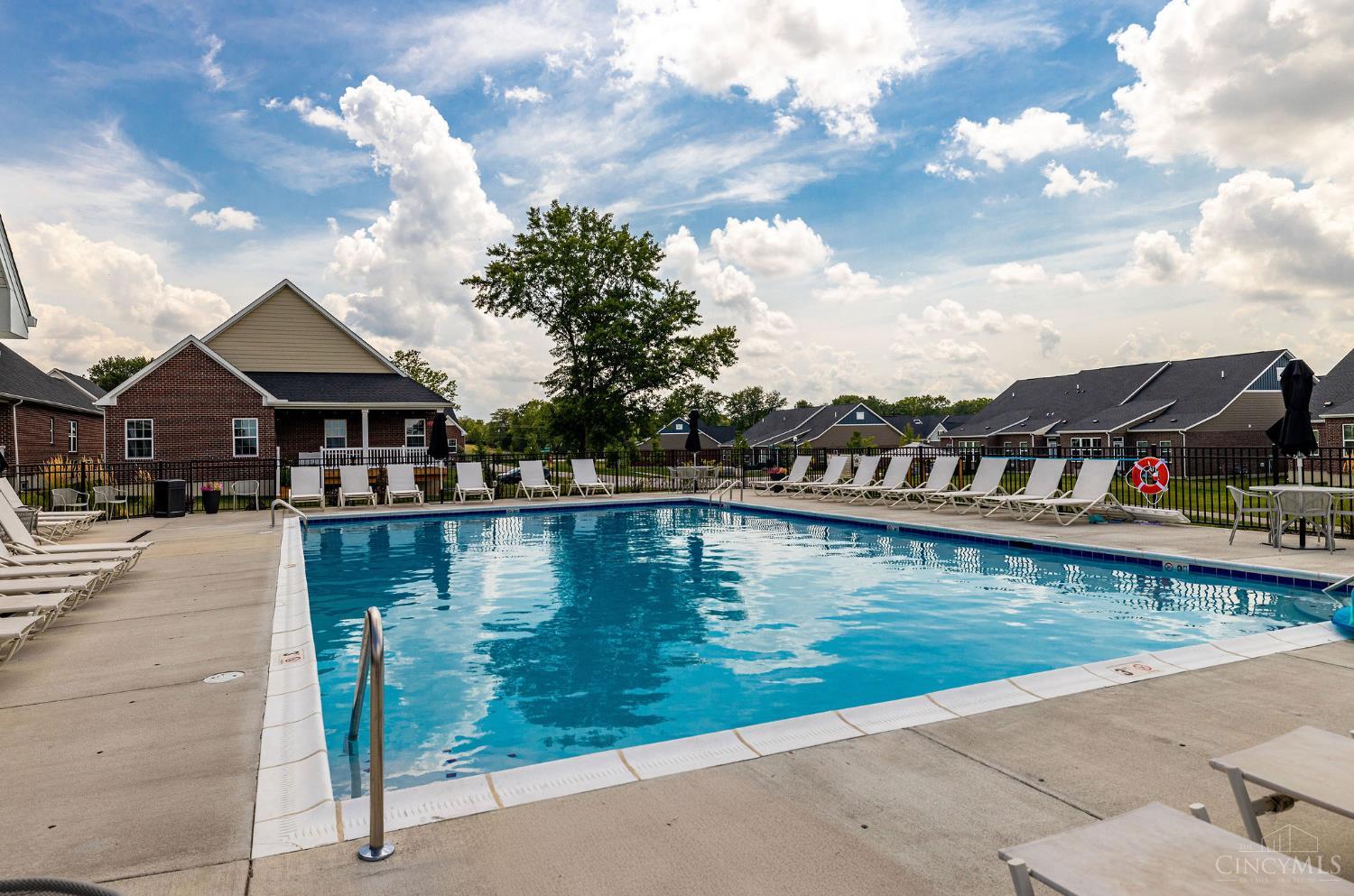 7108 Shady Brook Bend