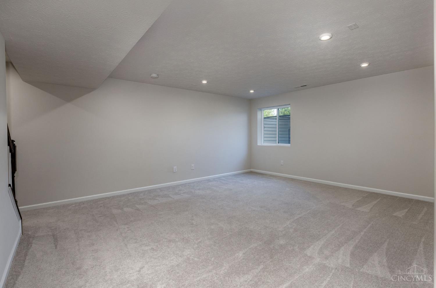 7108 Shady Brook Bend