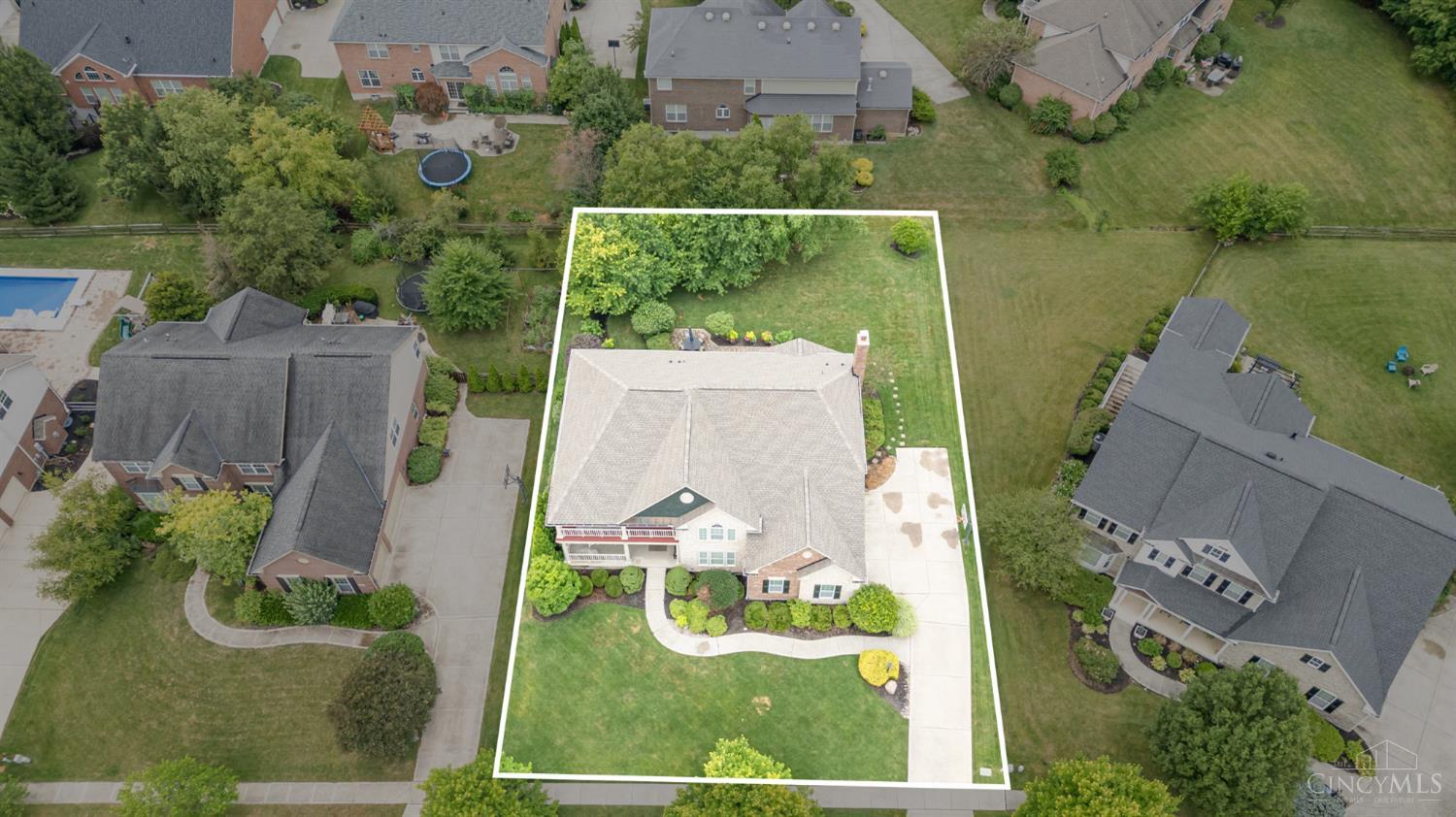 3521 Helendale Court