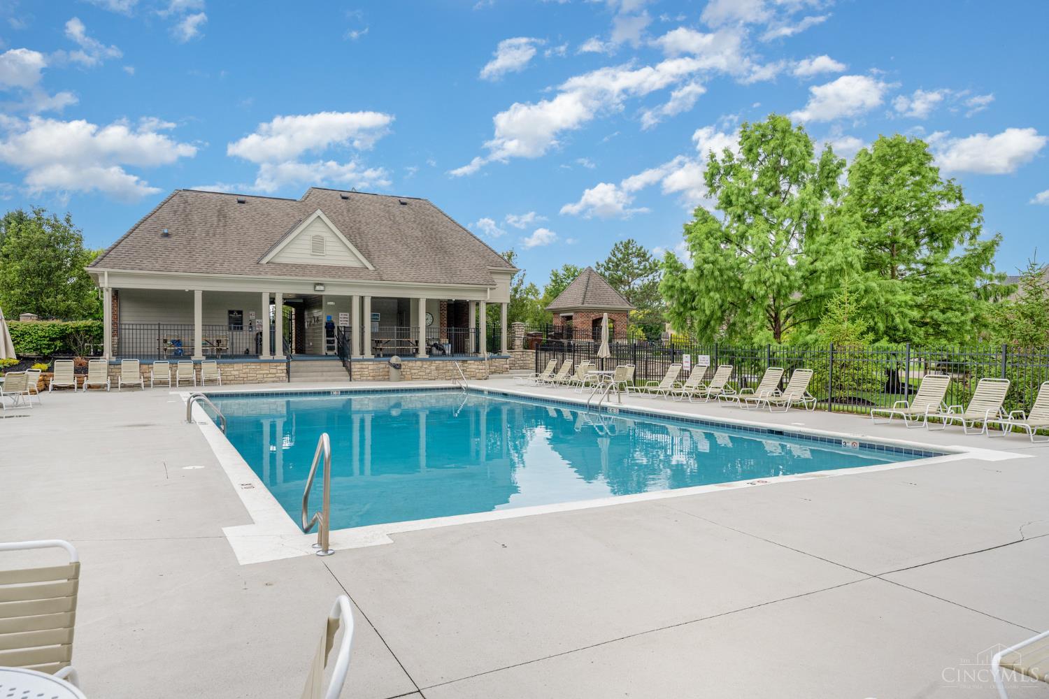 3521 Helendale Court