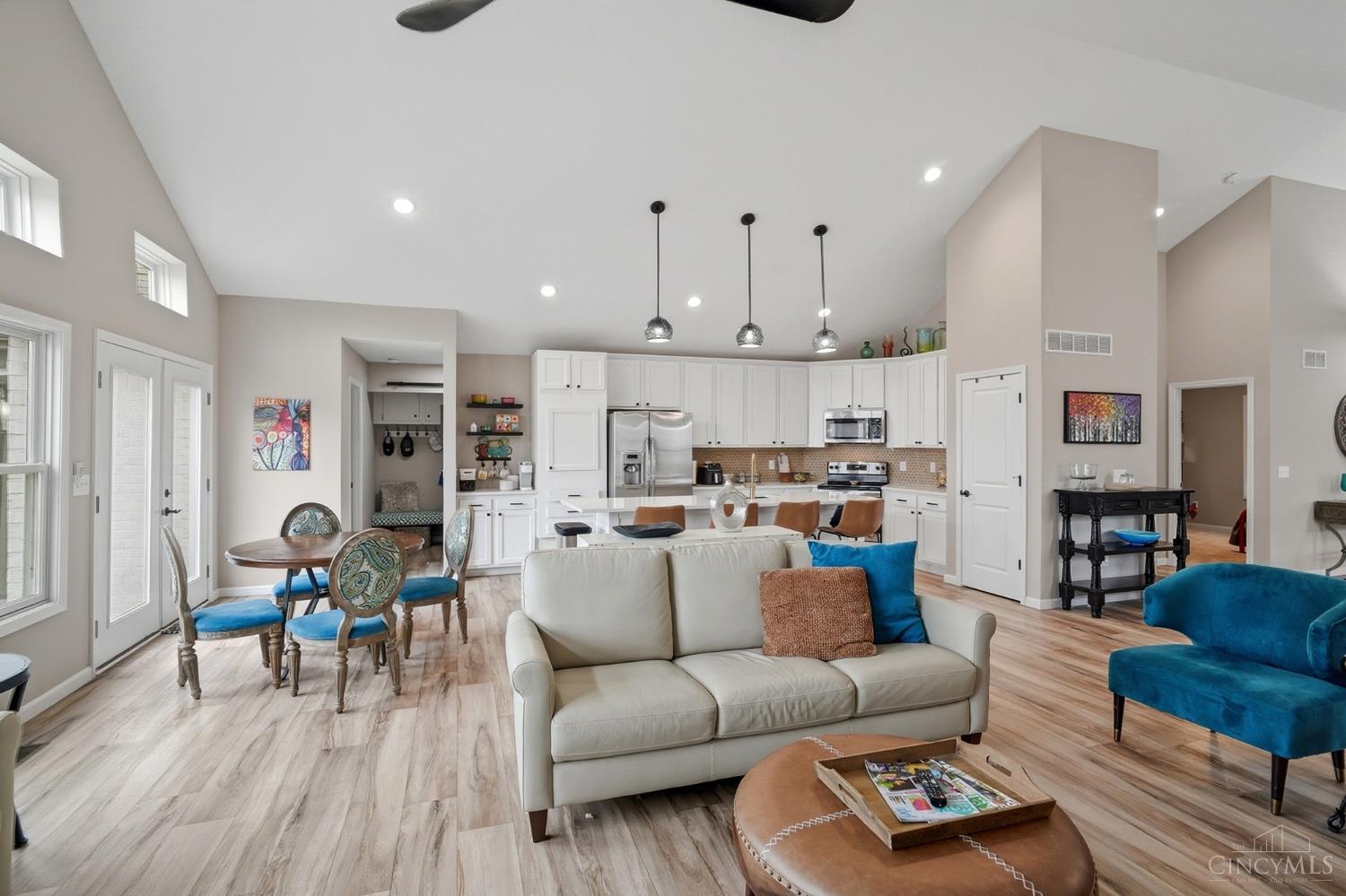 7533 Whitehall Circle W