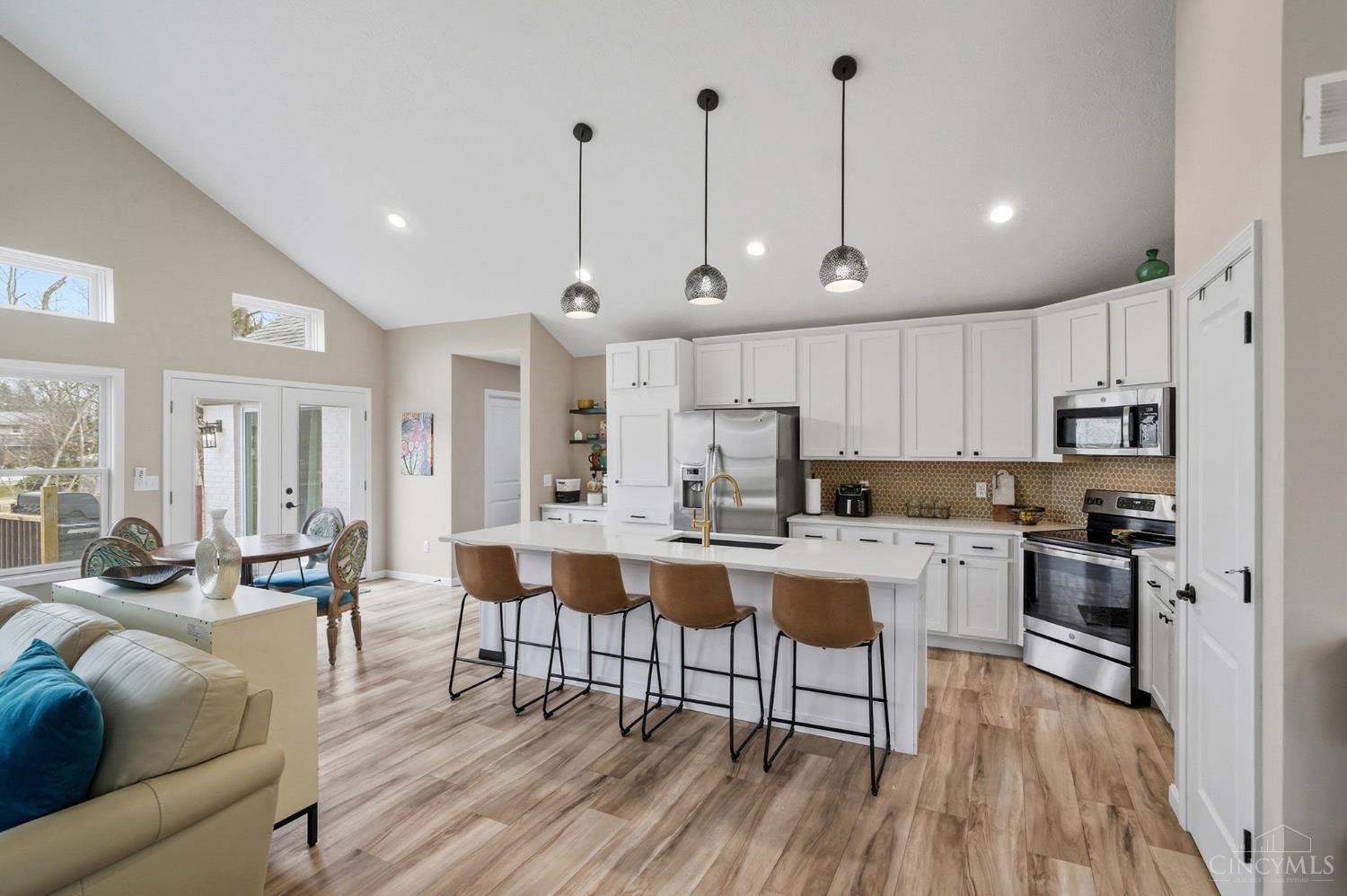 7533 Whitehall Circle W