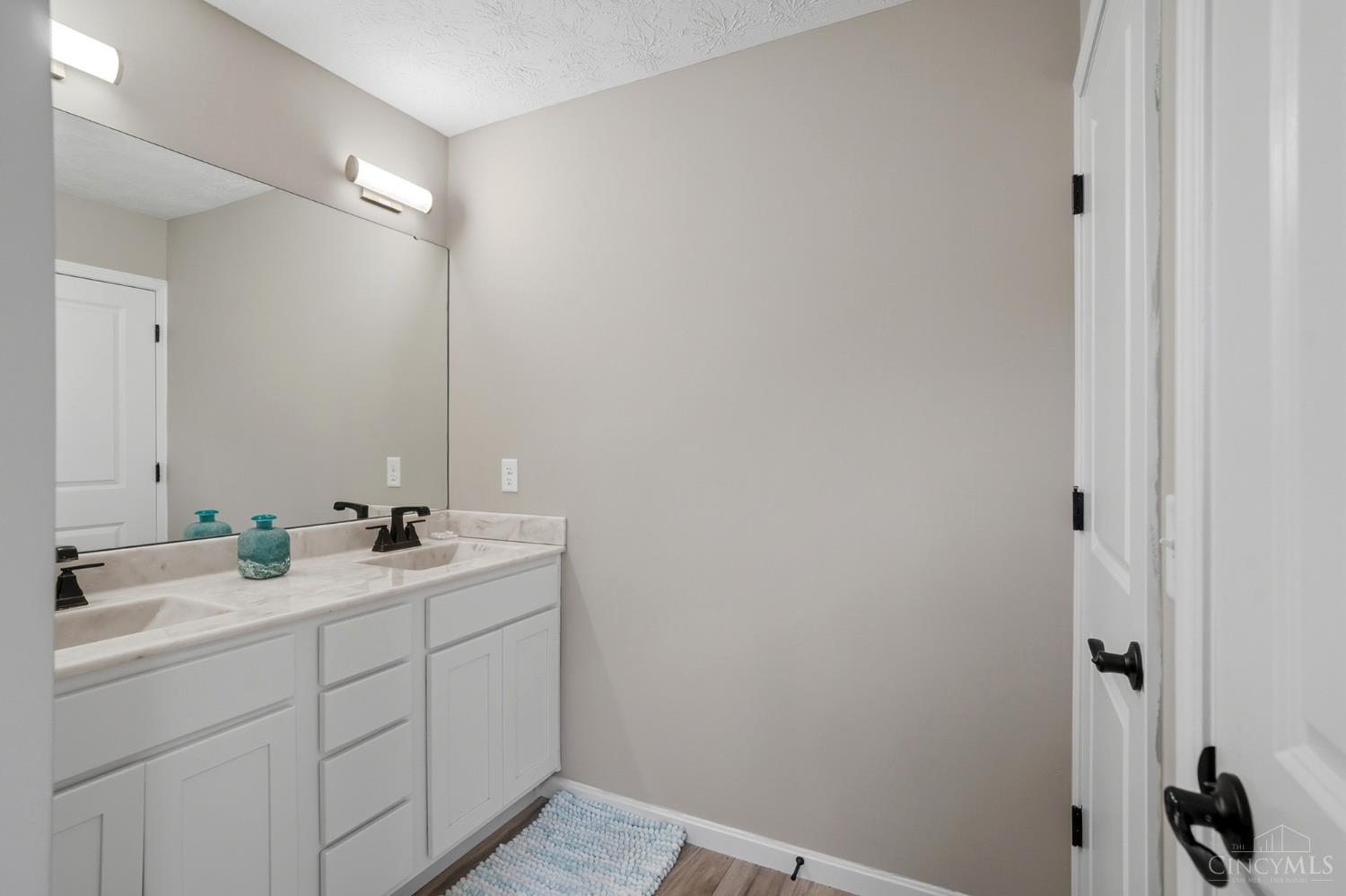 7533 Whitehall Circle W