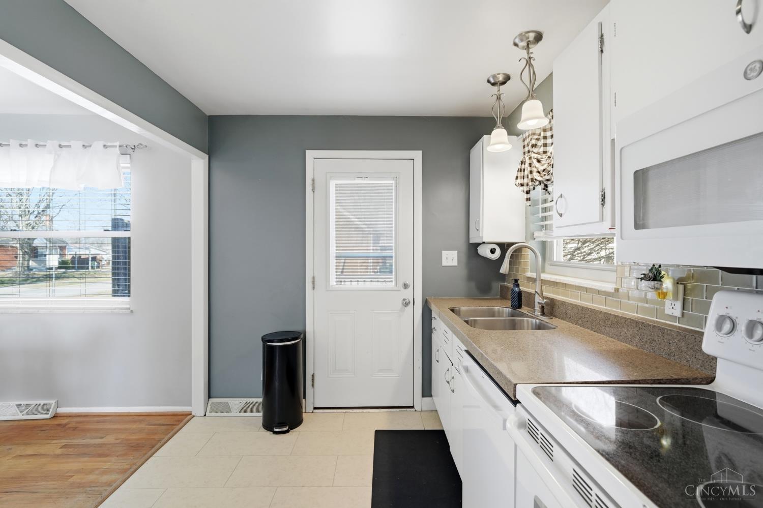 10514 Thornview Drive