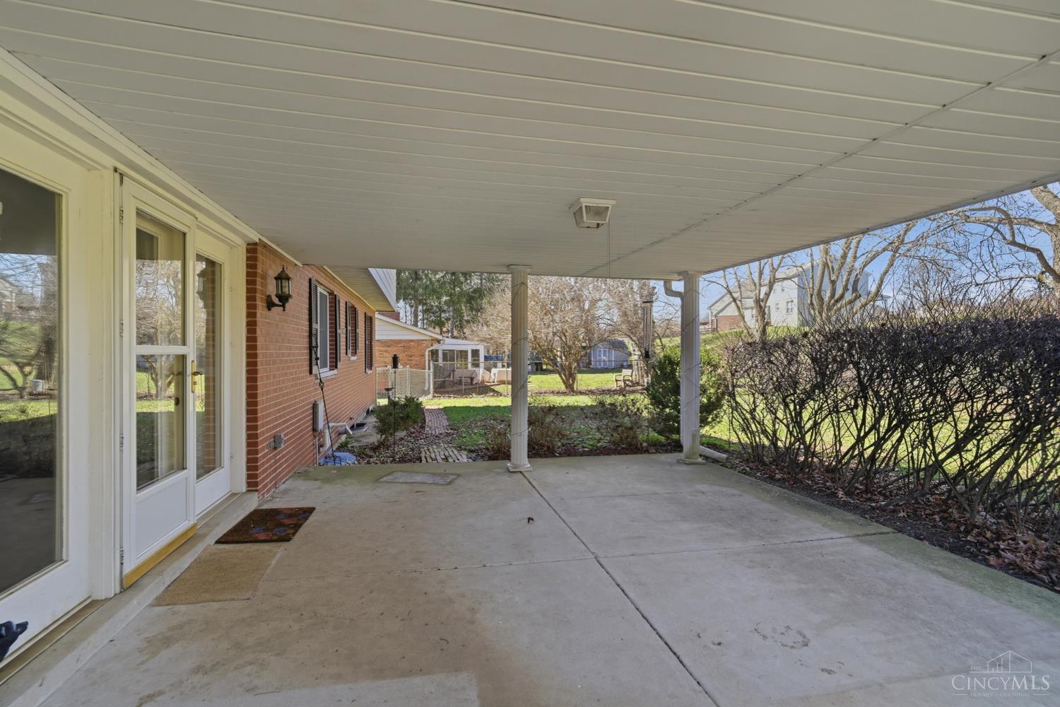 22 Holmes Court