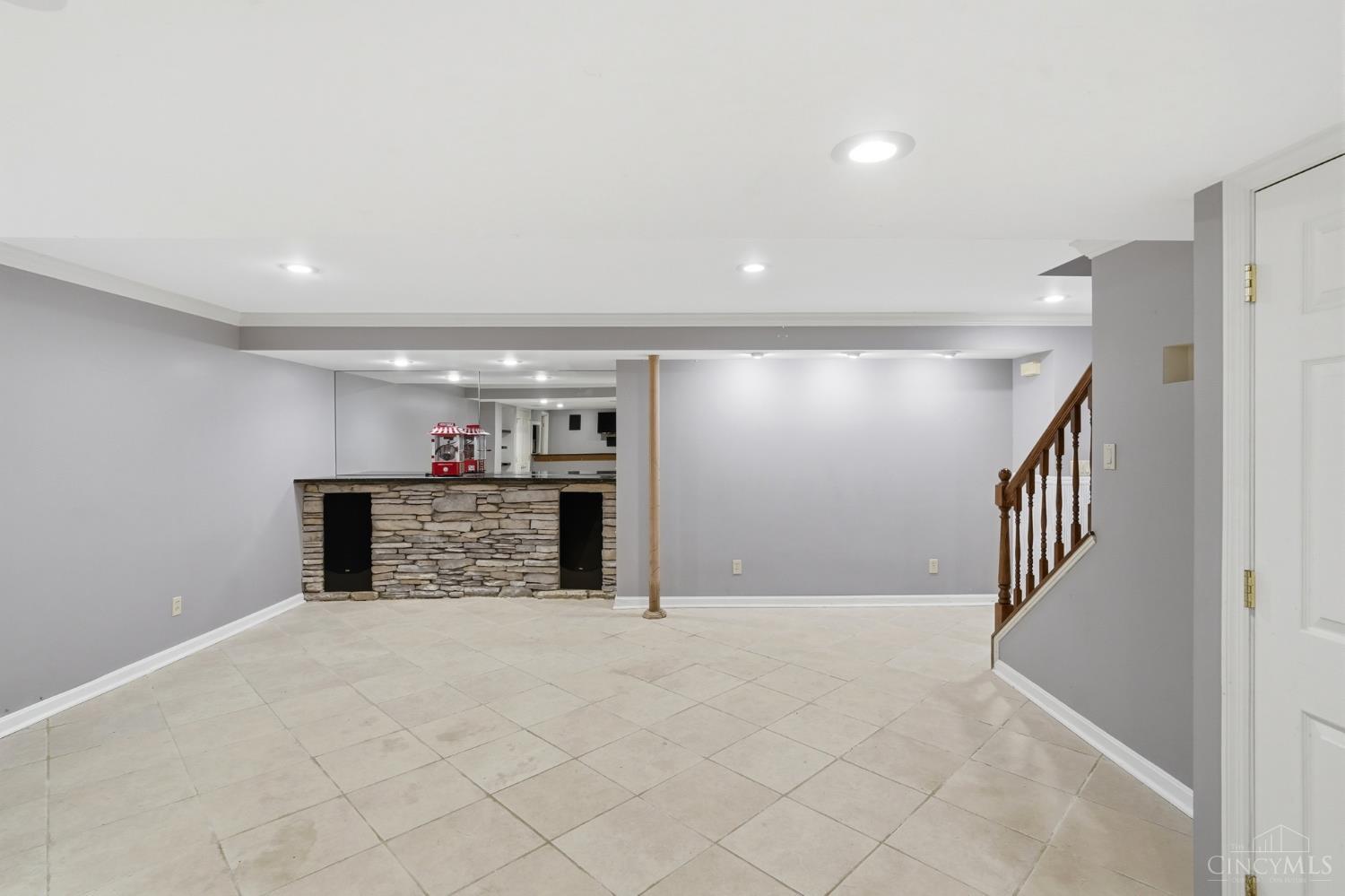 3291 Shadylake Drive