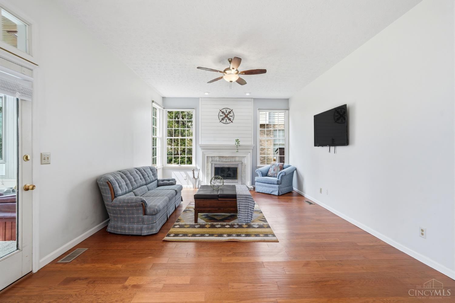 3291 Shadylake Drive