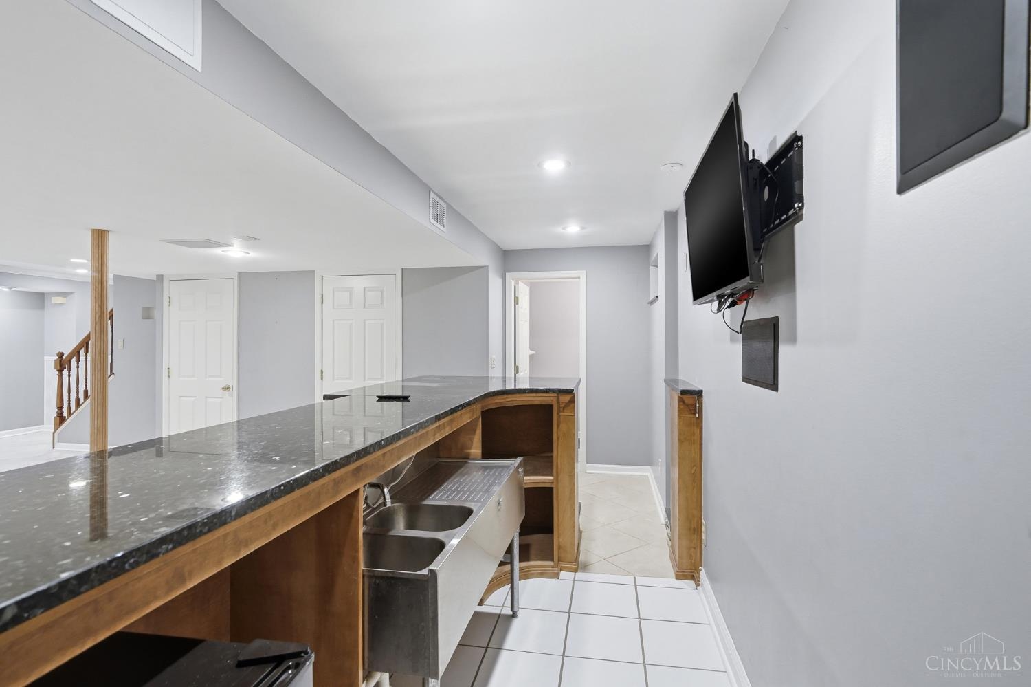 3291 Shadylake Drive