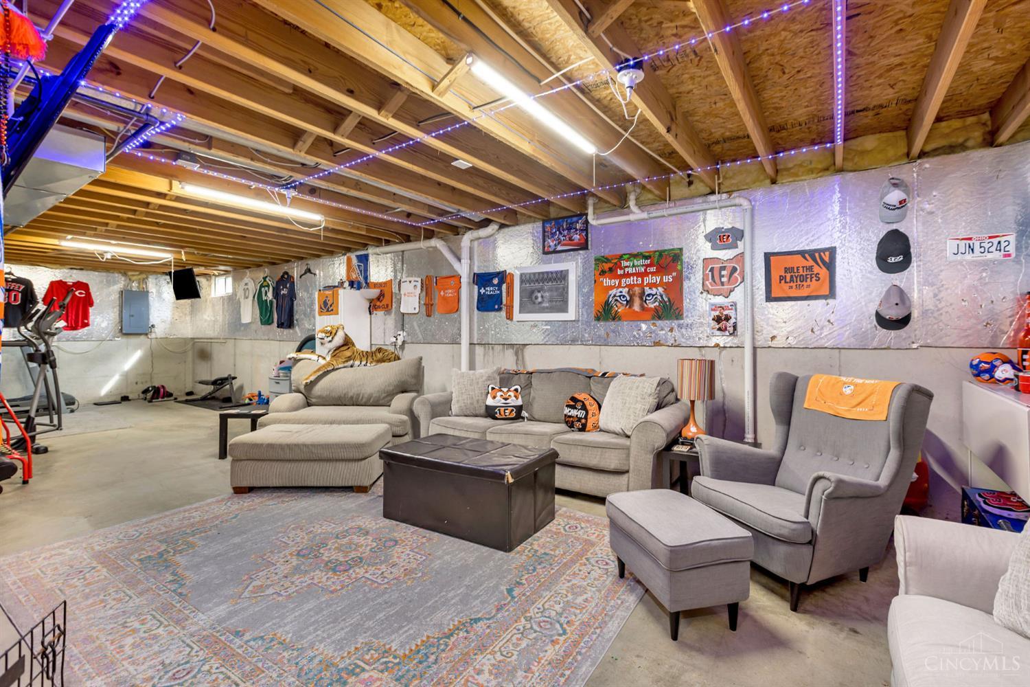 6046 Driftwood Court