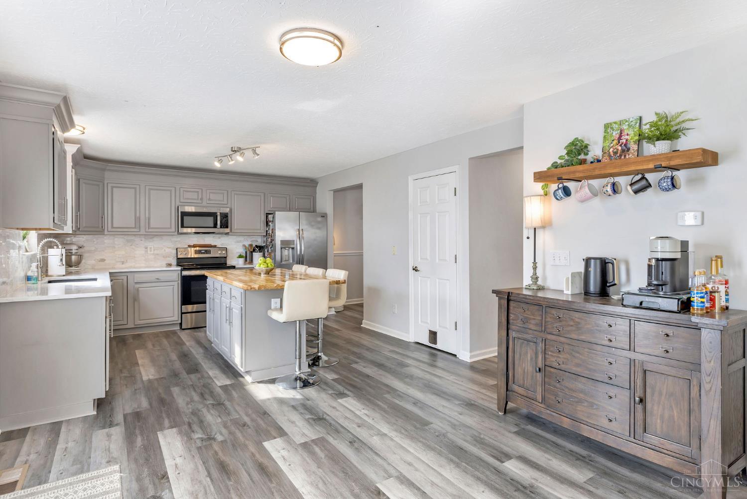 6046 Driftwood Court