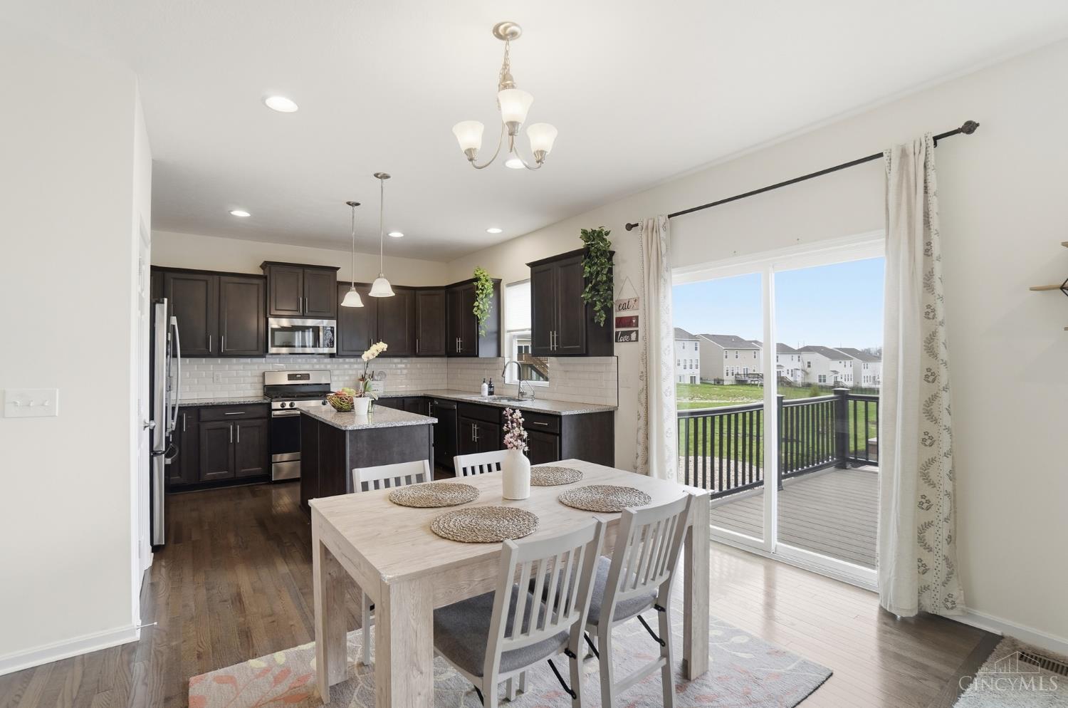 3076 Williamstown Ln