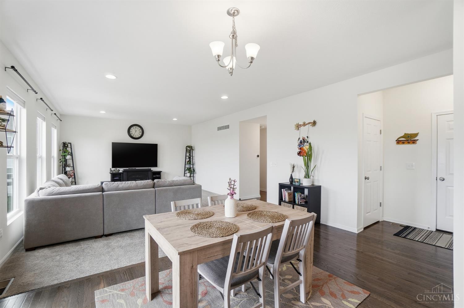 3076 Williamstown Ln