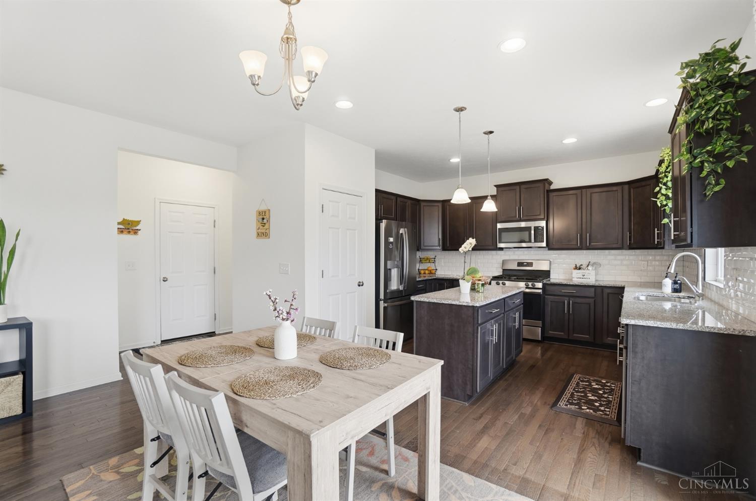 3076 Williamstown Ln