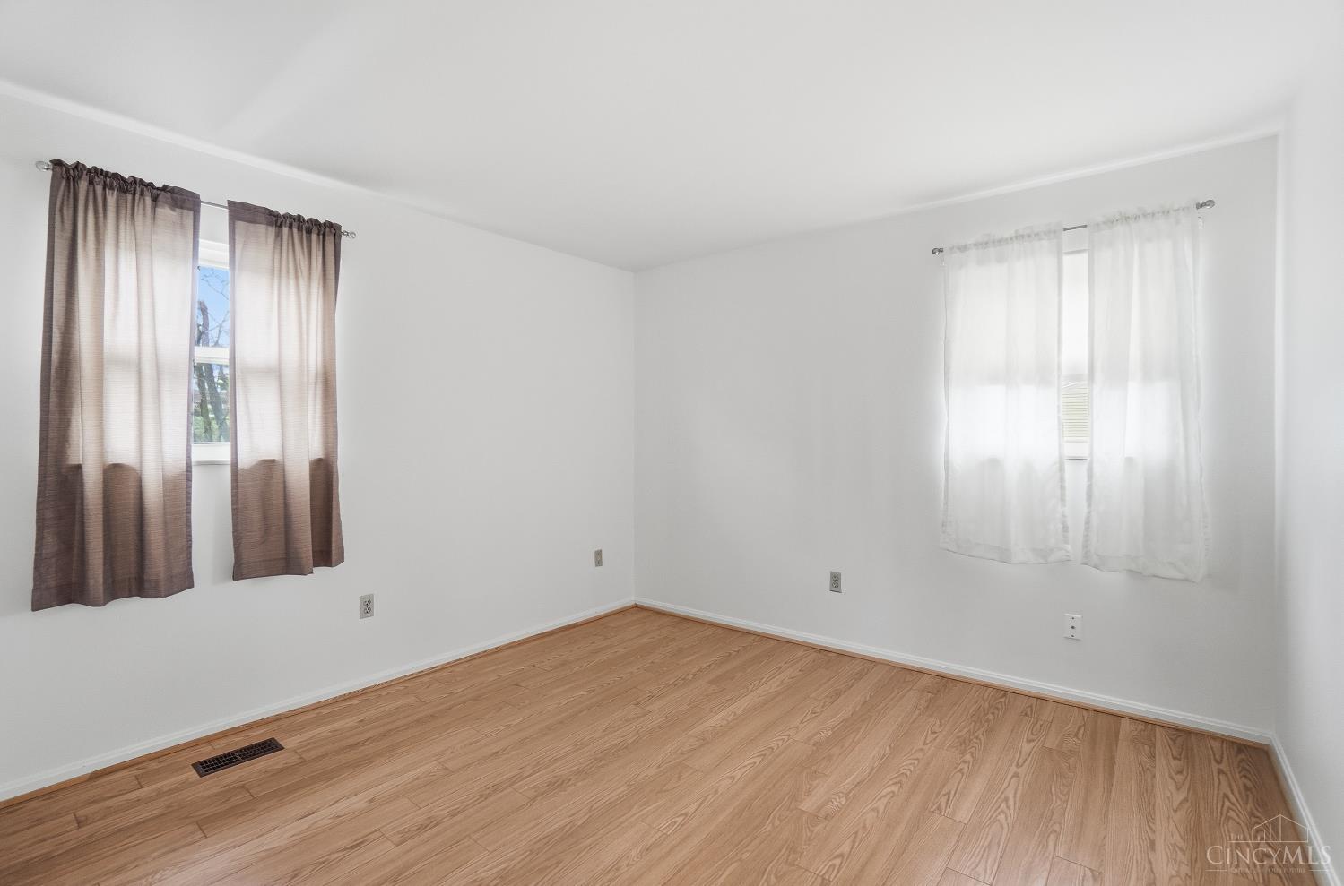 7771 Kennesaw Drive