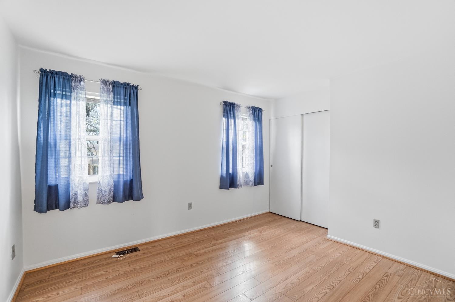 7771 Kennesaw Drive