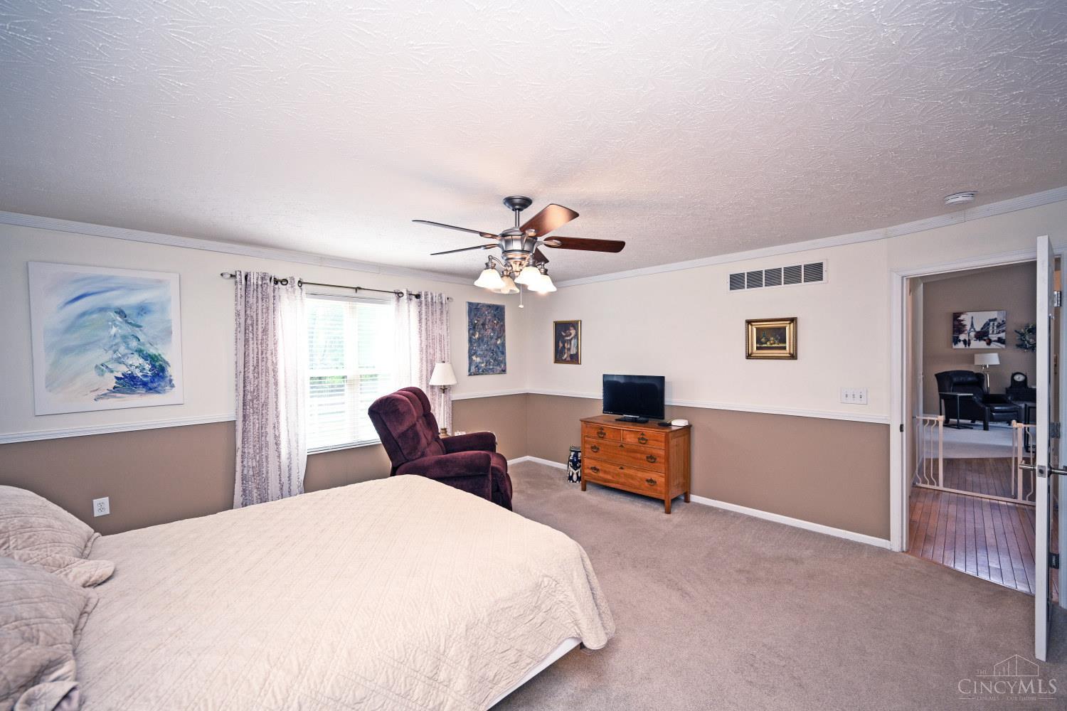 6085 Chamblee Drive