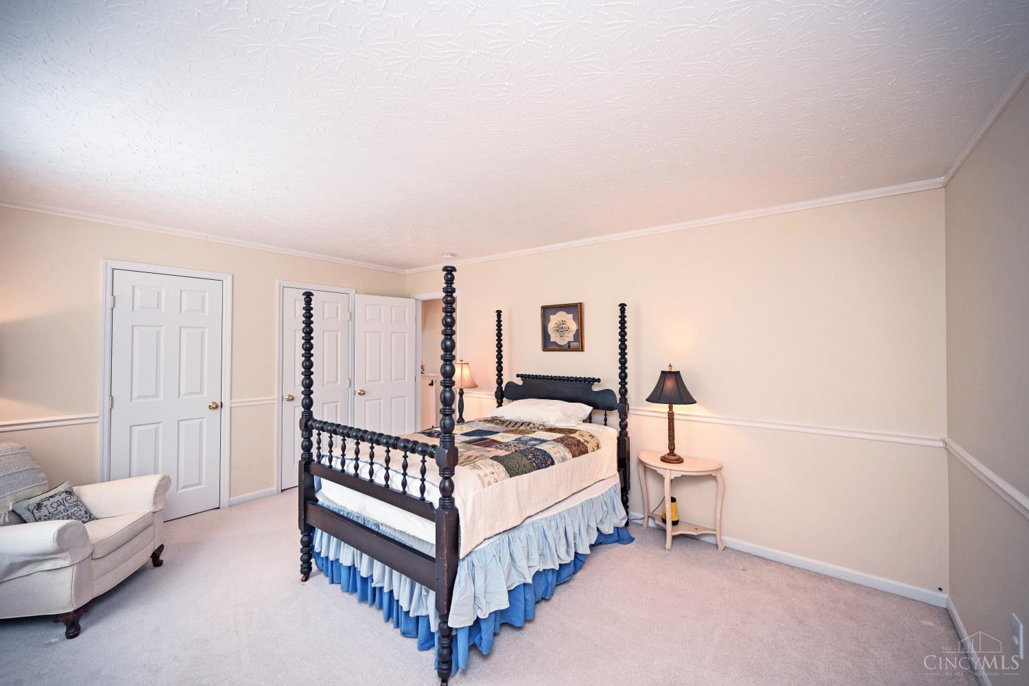 6085 Chamblee Drive