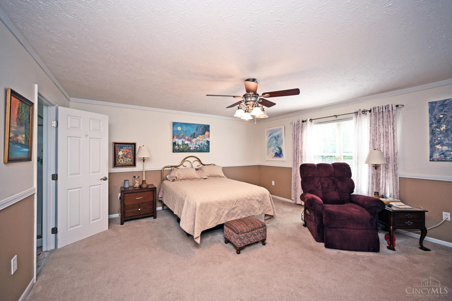 6085 Chamblee Drive