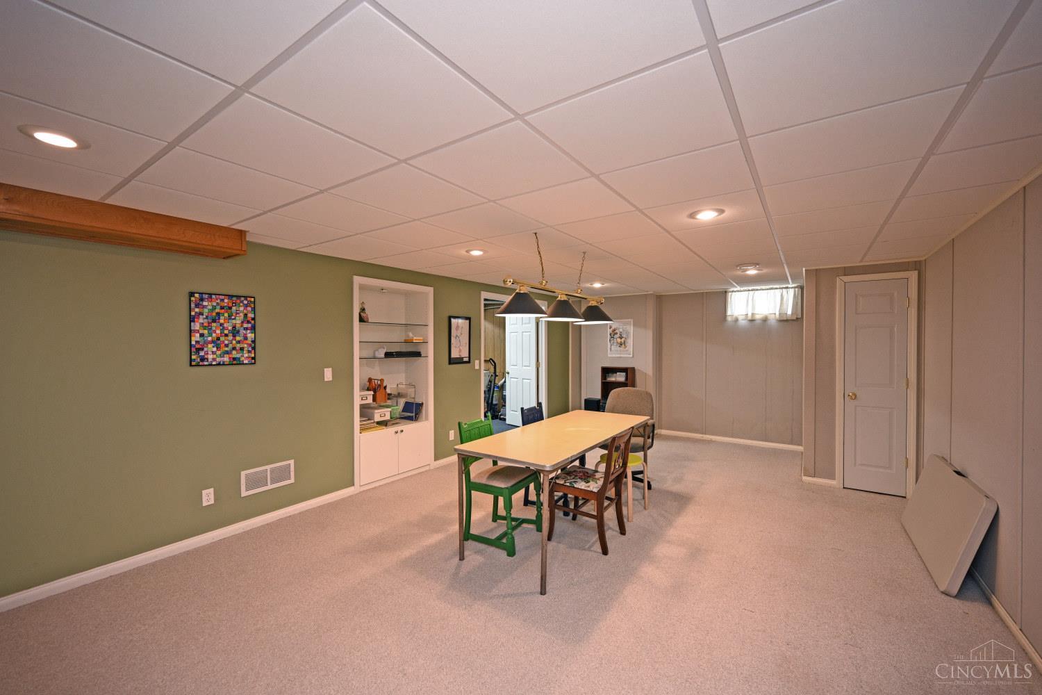 6085 Chamblee Drive