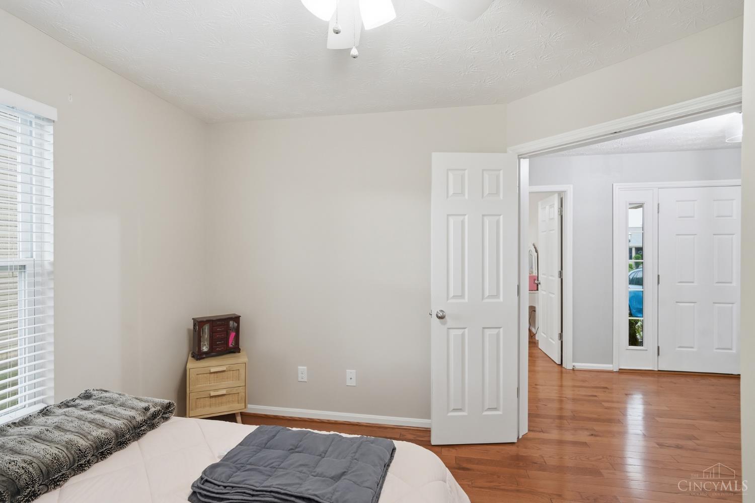 5752 Sunrise View Circle