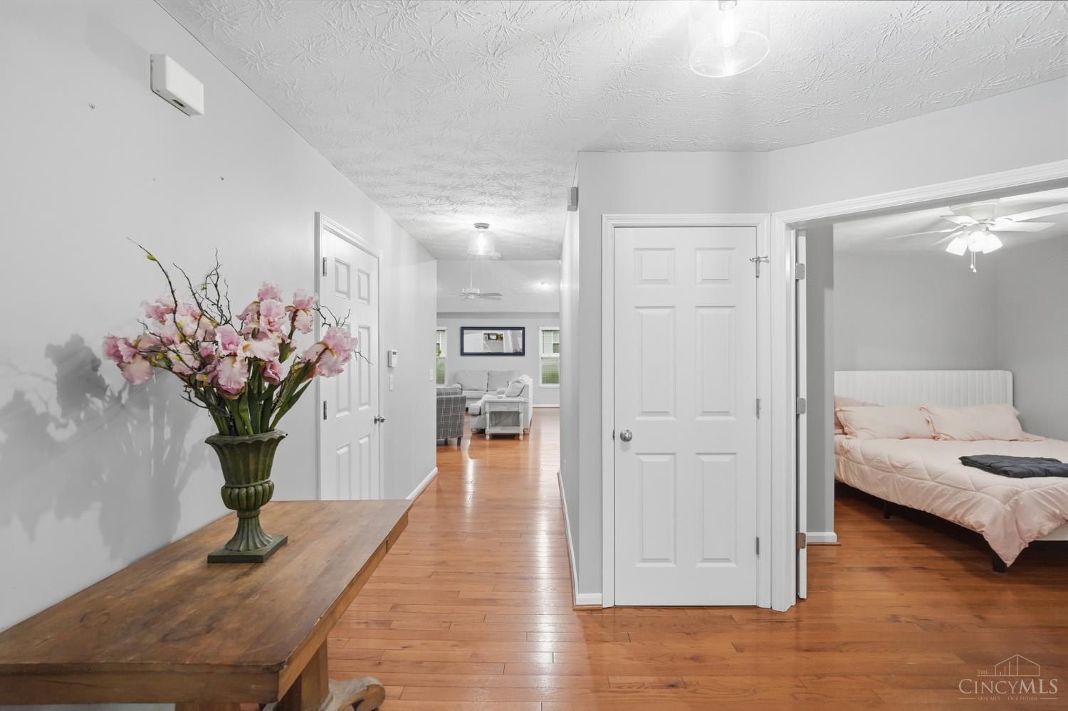 5752 Sunrise View Circle